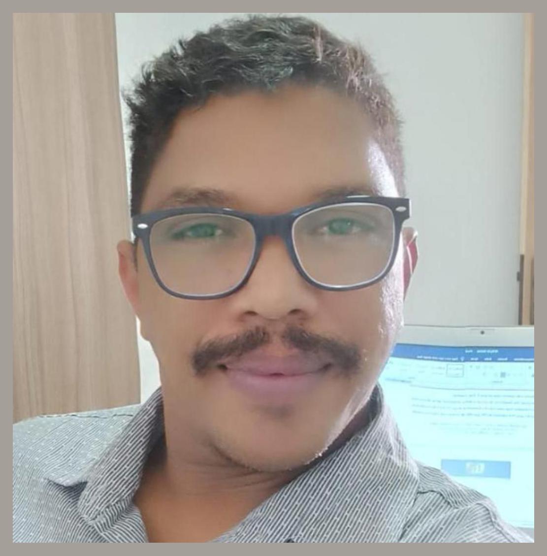 Alê Santyago